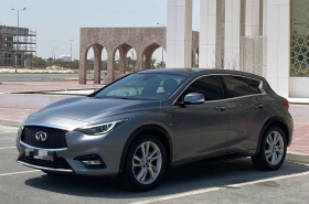 Infiniti - Q30